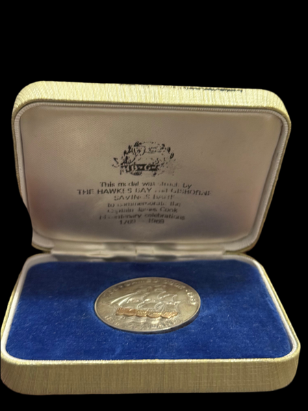 New Zealand Medallion 1969 Captain Cook Bi-Centenary Silver & Gold Unc