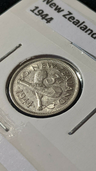 New Zealand 1944 Threepence 3d KM# 7        #381